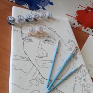 لوحة مقاس متوسط